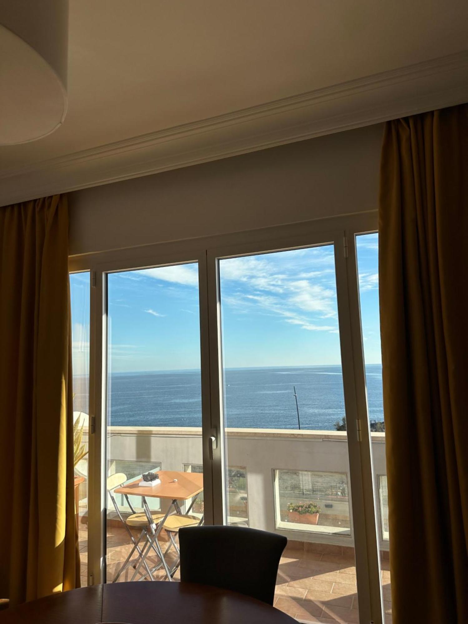 Perla Marina Sea View Apartment Catania Luaran gambar