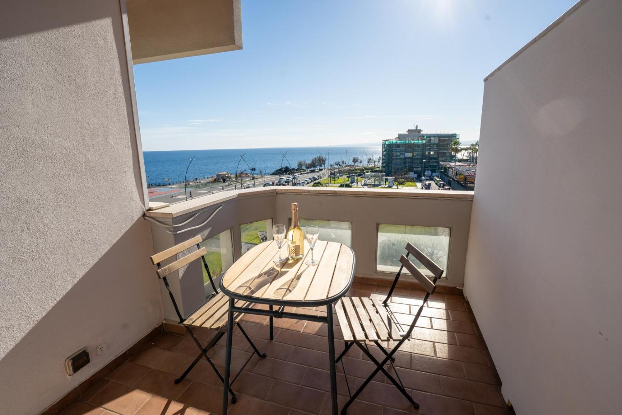 Perla Marina Sea View Apartment Catania Luaran gambar