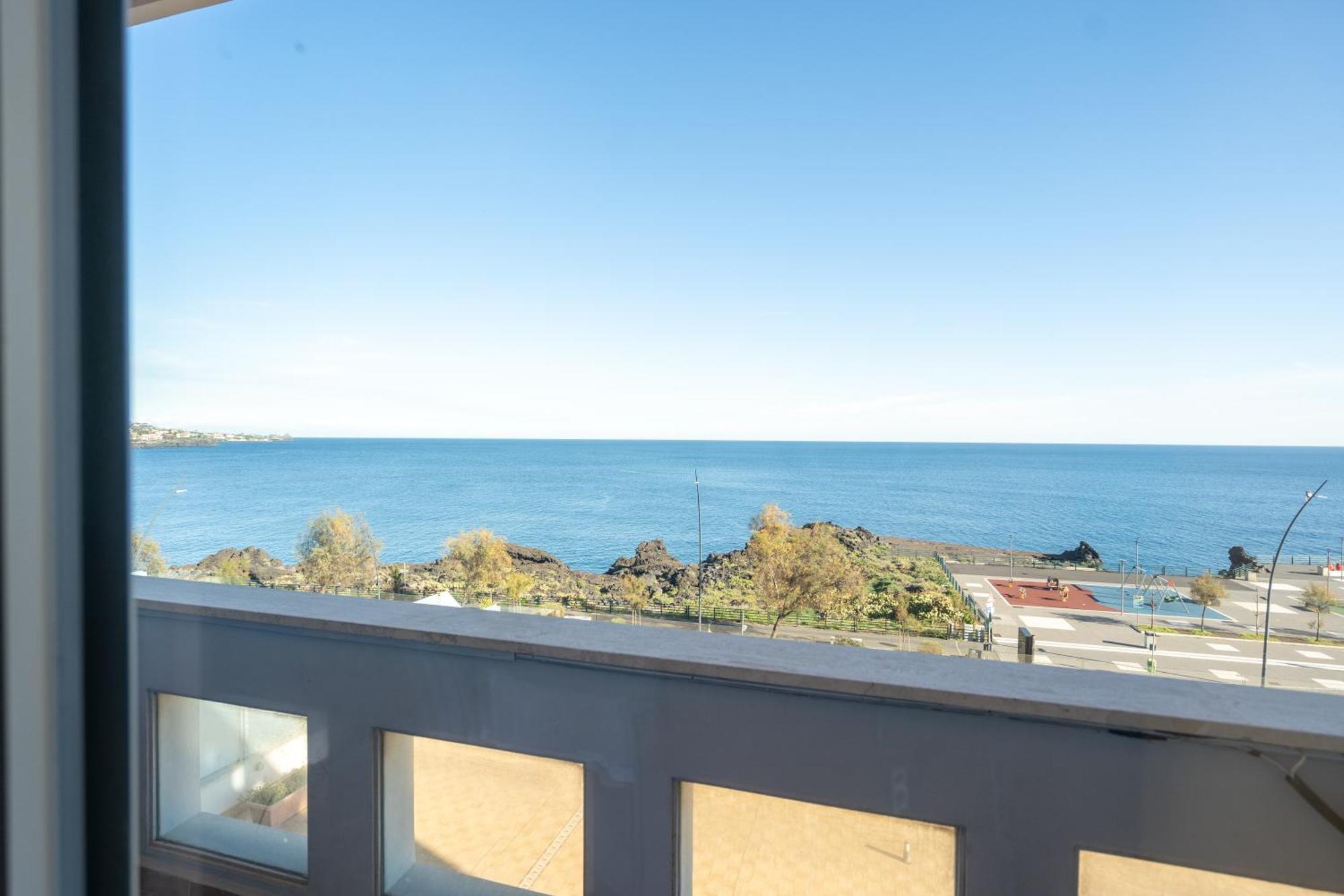 Perla Marina Sea View Apartment Catania Luaran gambar
